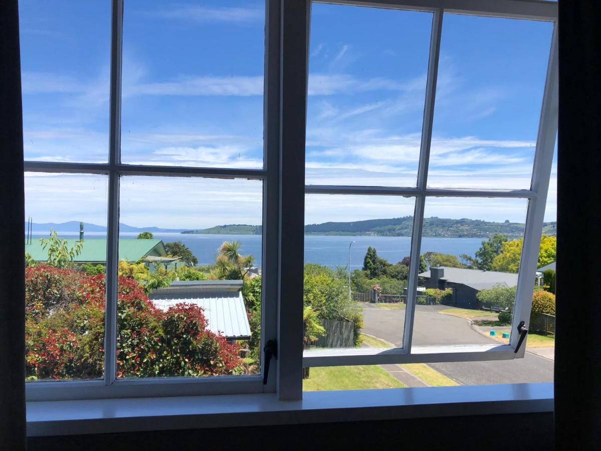 2Mins To Lakefront Family Retreat Таупо Екстериор снимка